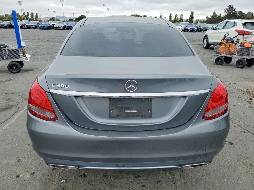 2018 Mercedes-benz C მანქანა იყიდება აუქციონზე, vin: 55SWF4JB2JU247571, აუქციონის ნომერი: 58732226