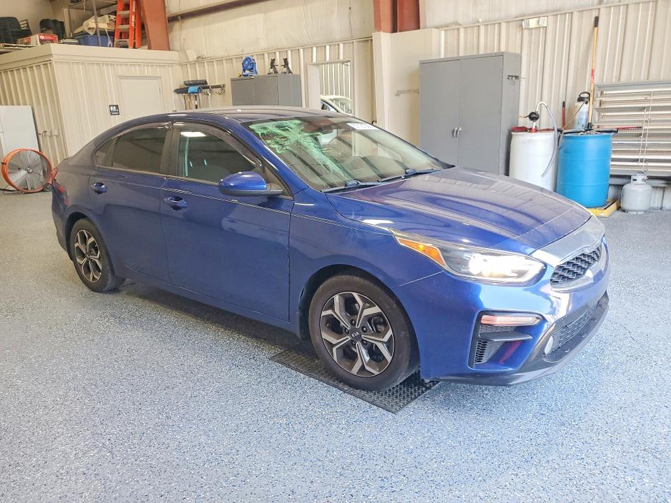 2021 Kia Forte მანქანა იყიდება აუქციონზე, vin: 3KPF24AD1ME309423, აუქციონის ნომერი: 57121356