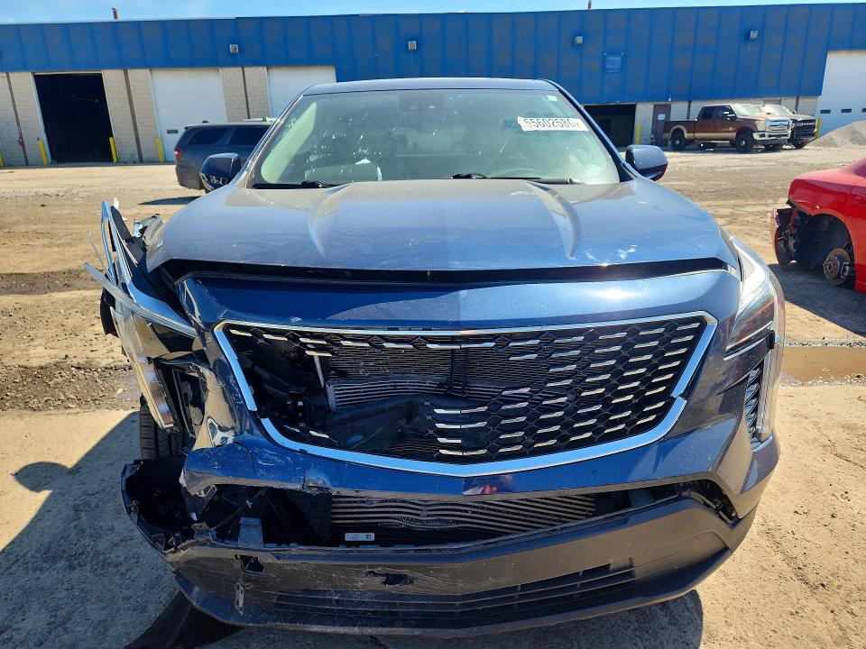 55602586 :رقم المزاد ، 1GYAZAR49NF137944 vin ، 2022 Cadillac Xt4 مزاد بيع