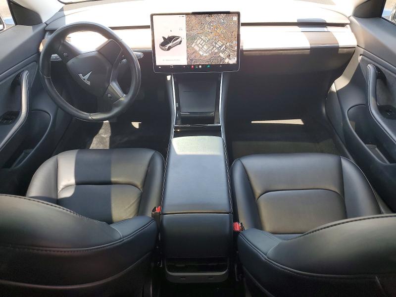 58645076 :رقم المزاد ، 5YJ3E1EA2JF044087 vin ، 2018 Tesla Model 3 مزاد بيع