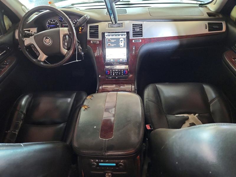 2007 Cadillac Escalade მანქანა იყიდება აუქციონზე, vin: 1GYEC63837R272897, აუქციონის ნომერი: 57869126