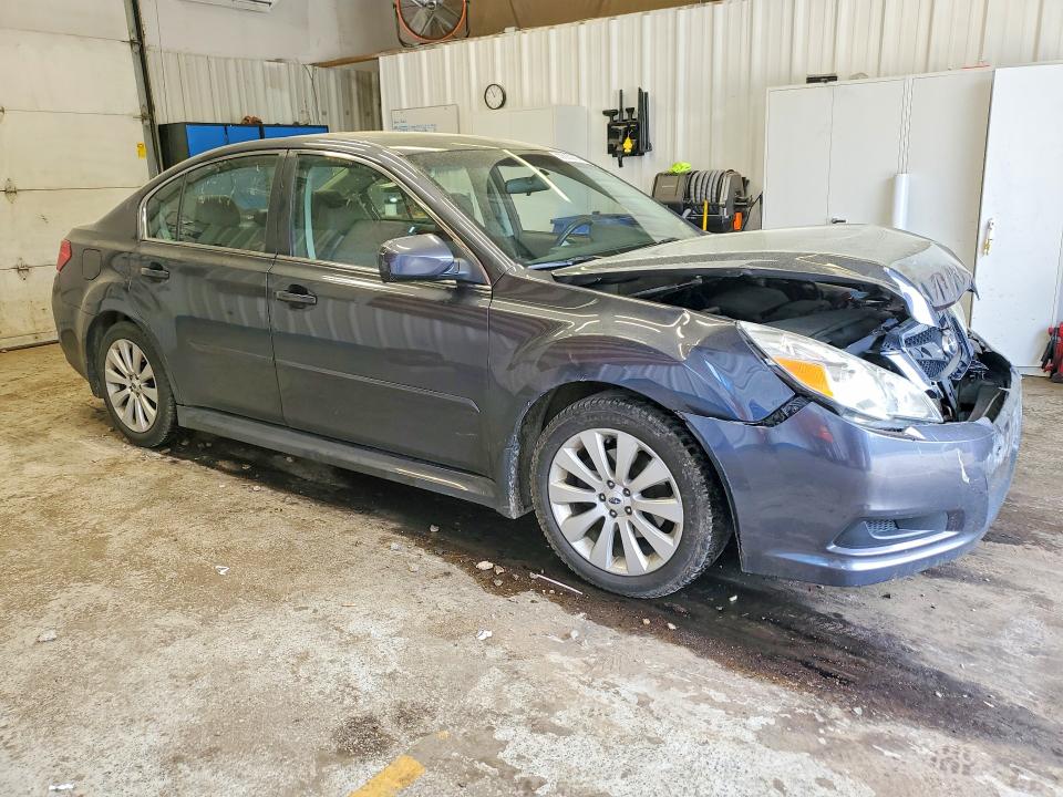 56825016 :رقم المزاد ، 4S3BMBK61B3261598 vin ، 2011 Subaru Legacy مزاد بيع