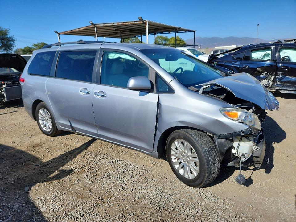 Aukcja sprzedaży 2011 Toyota Sienna, vin: 5TDYK3DC5BS088255, numer aukcji: 56973786