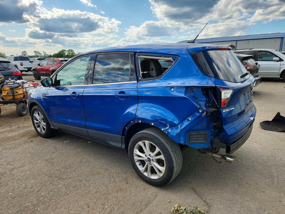 56000816 :رقم المزاد ، 1FMCU0GD0HUE83421 vin ، 2017 Ford Escape مزاد بيع