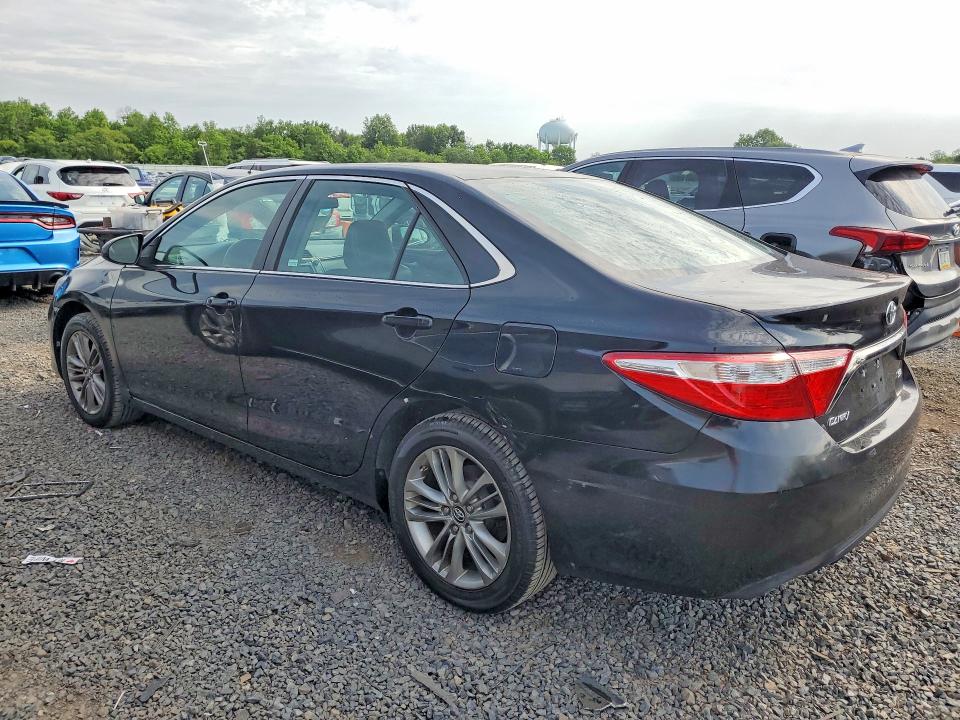 56976646 :رقم المزاد ، 4T1BF1FK2HU791881 vin ، 2017 Toyota Camry مزاد بيع