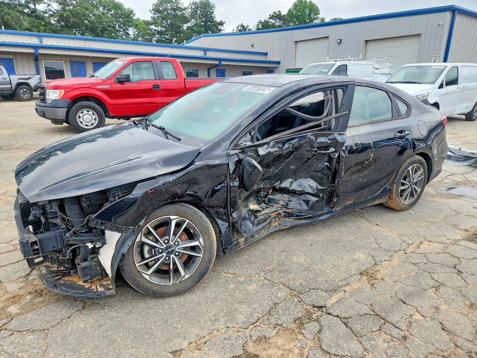 2022 Kia Forte მანქანა იყიდება აუქციონზე, vin: 3KPF24AD7NE472904, აუქციონის ნომერი: 55687826