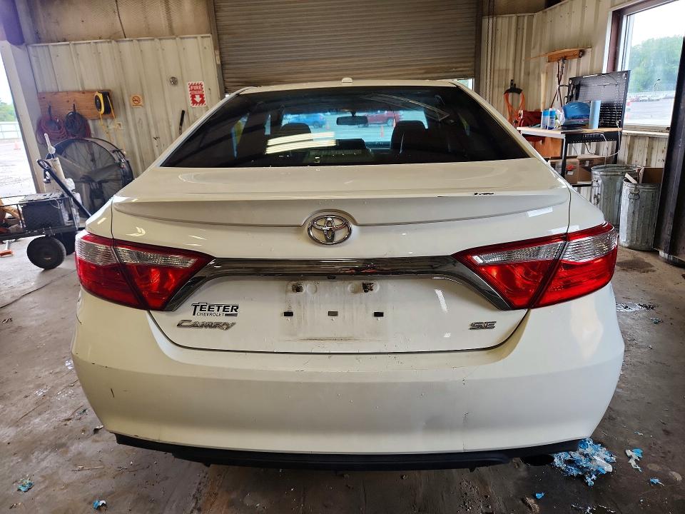 56604706 :رقم المزاد ، 4T1BF1FK0GU153370 vin ، 2016 Toyota Camry مزاد بيع