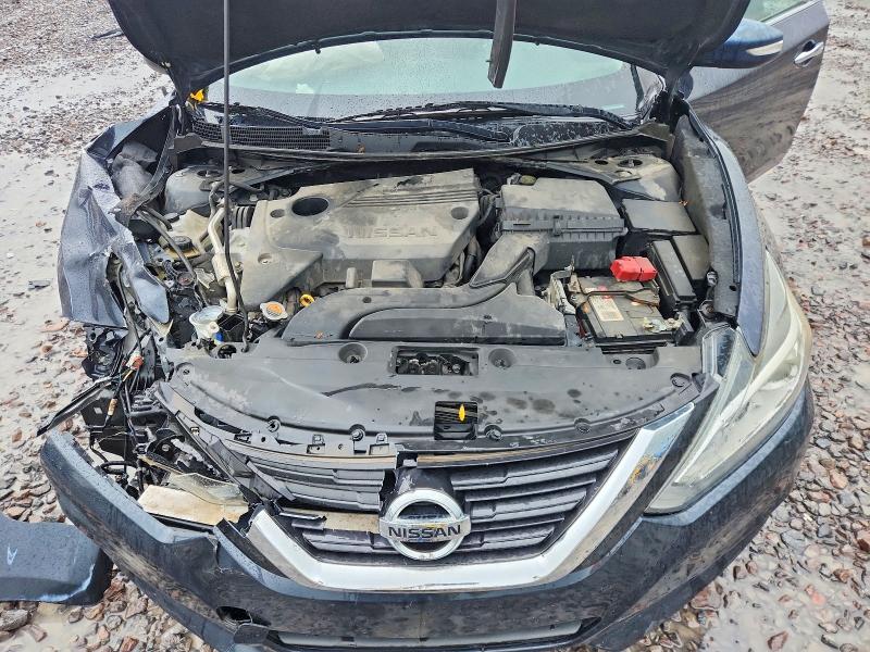 2018 Nissan Altima მანქანა იყიდება აუქციონზე, vin: 1N4AL3AP0JC199257, აუქციონის ნომერი: 57771256