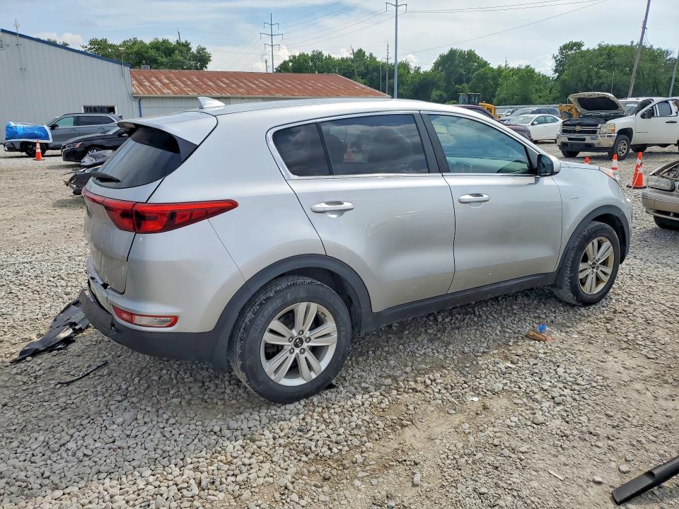 56765556 :رقم المزاد ، KNDPMCAC4H7202999 vin ، 2017 Kia Sportage مزاد بيع
