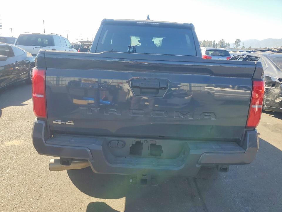 57274546 :رقم المزاد ، 3TMLB5JN3RM035978 vin ، 2024 Toyota Tacoma مزاد بيع