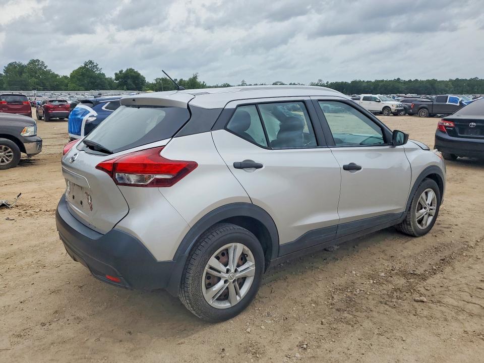 Продаж на аукціоні авто 2018 Nissan Kicks, vin: 3N1CP5CUXJL544159, номер лоту: 57604816
