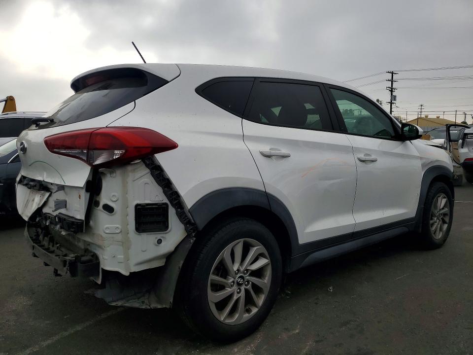 2017 Hyundai Tucson მანქანა იყიდება აუქციონზე, vin: KM8J23A48HU555439, აუქციონის ნომერი: 57611376