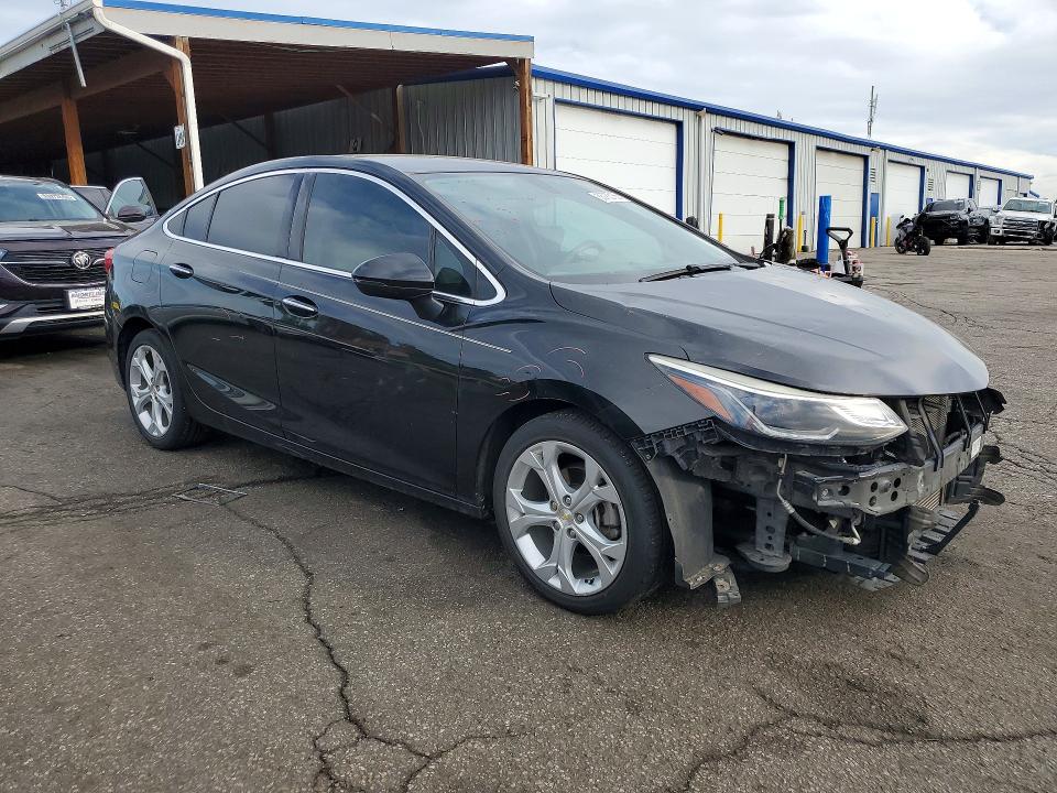 Продаж на аукціоні авто 2018 Chevrolet Cruze, vin: 1G1BF5SM0J7191473, номер лоту: 55783166