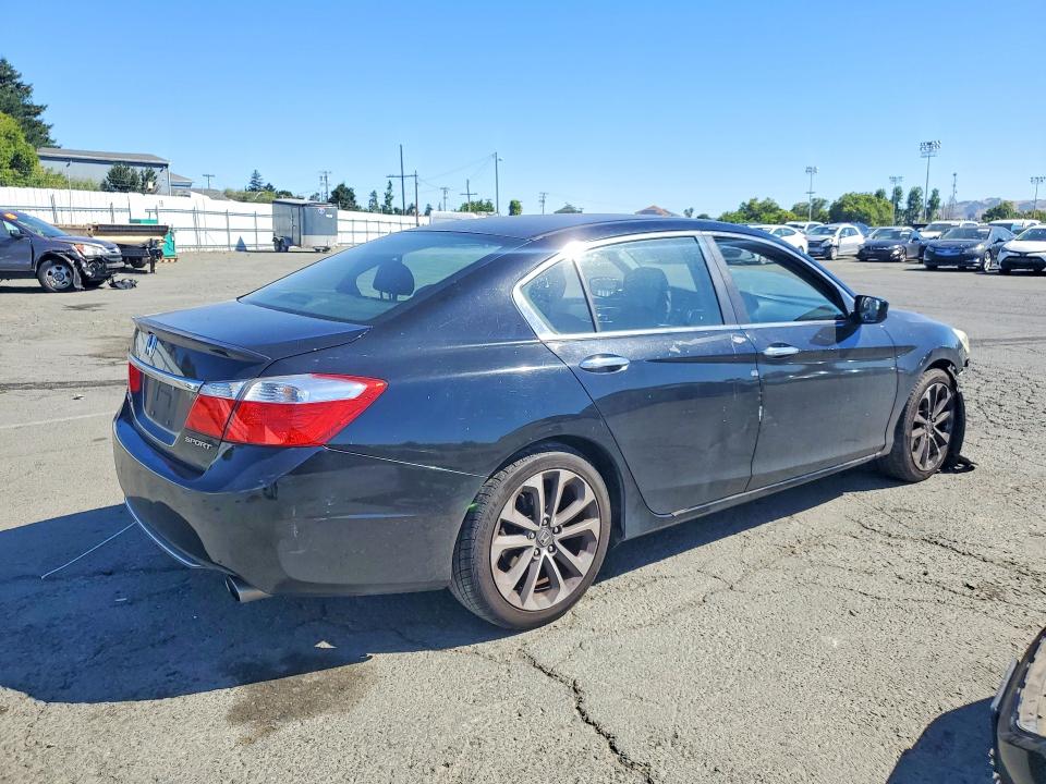 56952606 :رقم المزاد ، 1HGCR2F5XFA032315 vin ، 2015 Honda Accord مزاد بيع