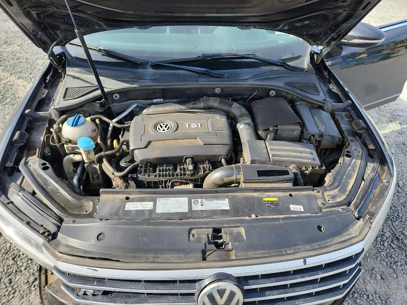 58021836 :رقم المزاد ، 1VWDT7A31HC036667 vin ، 2017 Volkswagen Passat مزاد بيع
