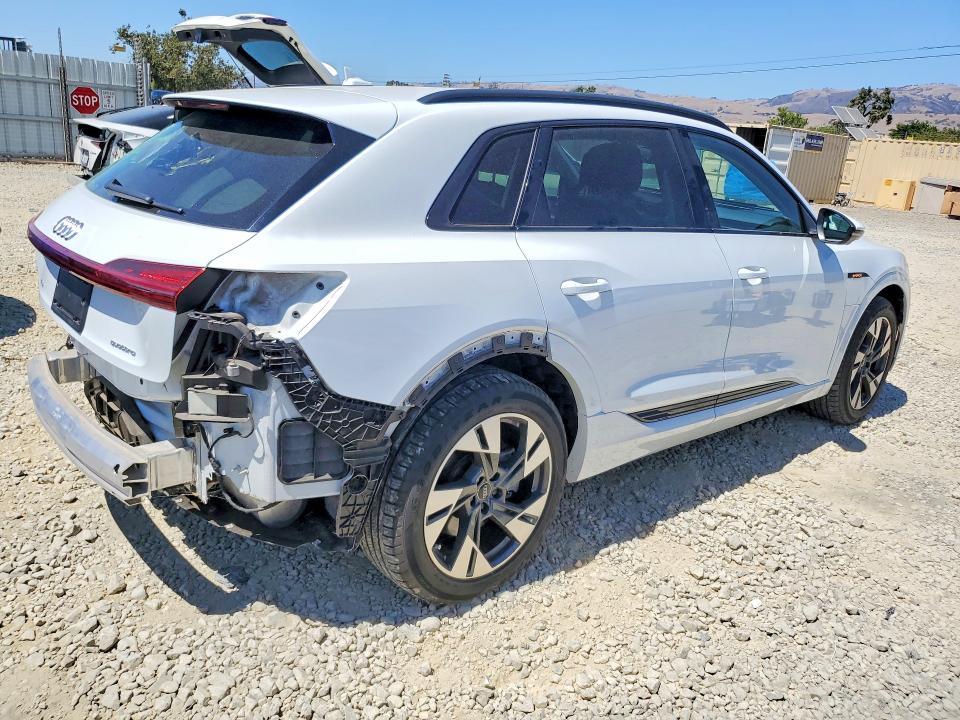 Aukcja sprzedaży 2021 Audi E-tron, vin: WA1AAAGE4MB022841, numer aukcji: 58332186