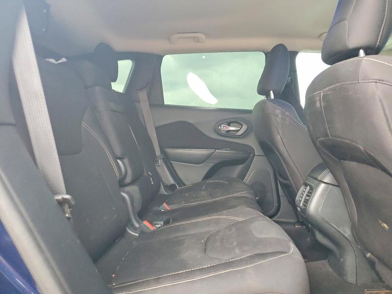57814856 :رقم المزاد ، 1C4PJLCS5FW631875 vin ، 2015 Jeep Cherokee مزاد بيع