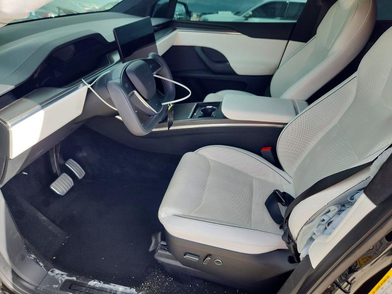 57009976 :رقم المزاد ، 7SAXCBE69NF357039 vin ، 2022 Tesla Model X مزاد بيع