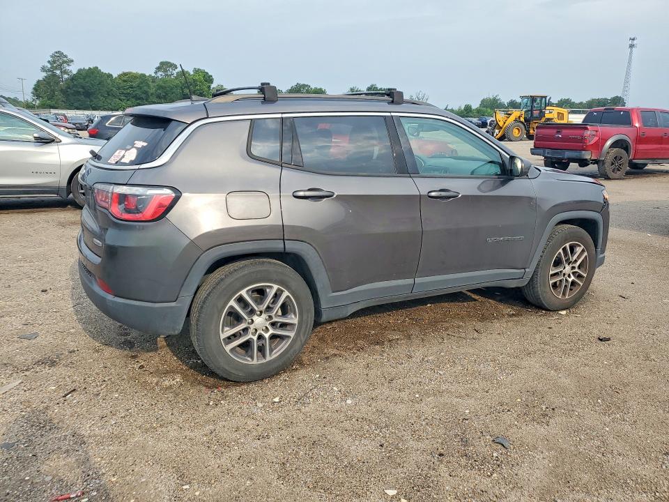 2017 Jeep Compass მანქანა იყიდება აუქციონზე, vin: 3C4NJCBB0HT611423, აუქციონის ნომერი: 57893536