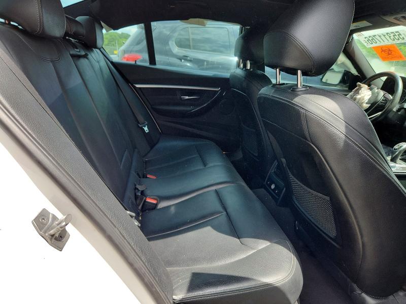55311766 :رقم المزاد ، WBA8D9G33HNU65640 vin ، 2017 Bmw 330 مزاد بيع