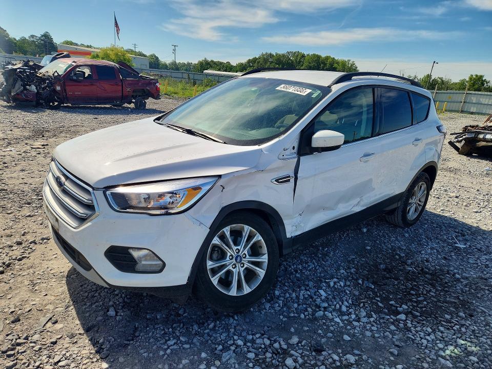 56071886 :رقم المزاد ، 1FMCU0GD6JUB95781 vin ، 2018 Ford Escape مزاد بيع