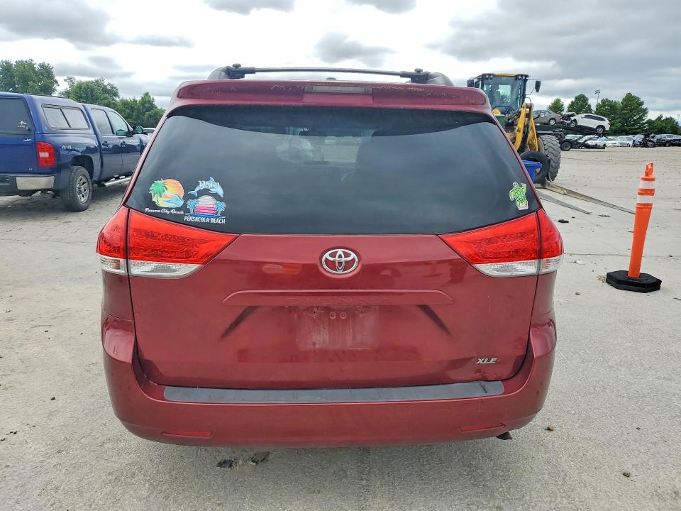 Продаж на аукціоні авто 2011 Toyota Sienna, vin: 5TDYK3DC4BS043016, номер лоту: 58223236