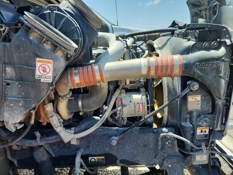 57905706 :رقم المزاد ، 2XKHAJ7XXFM462686 vin ، 2015 Kenworth Construction مزاد بيع