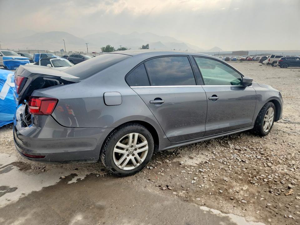 58598526 :رقم المزاد ، 3VW2B7AJ8HM253074 vin ، 2017 Volkswagen Jetta مزاد بيع