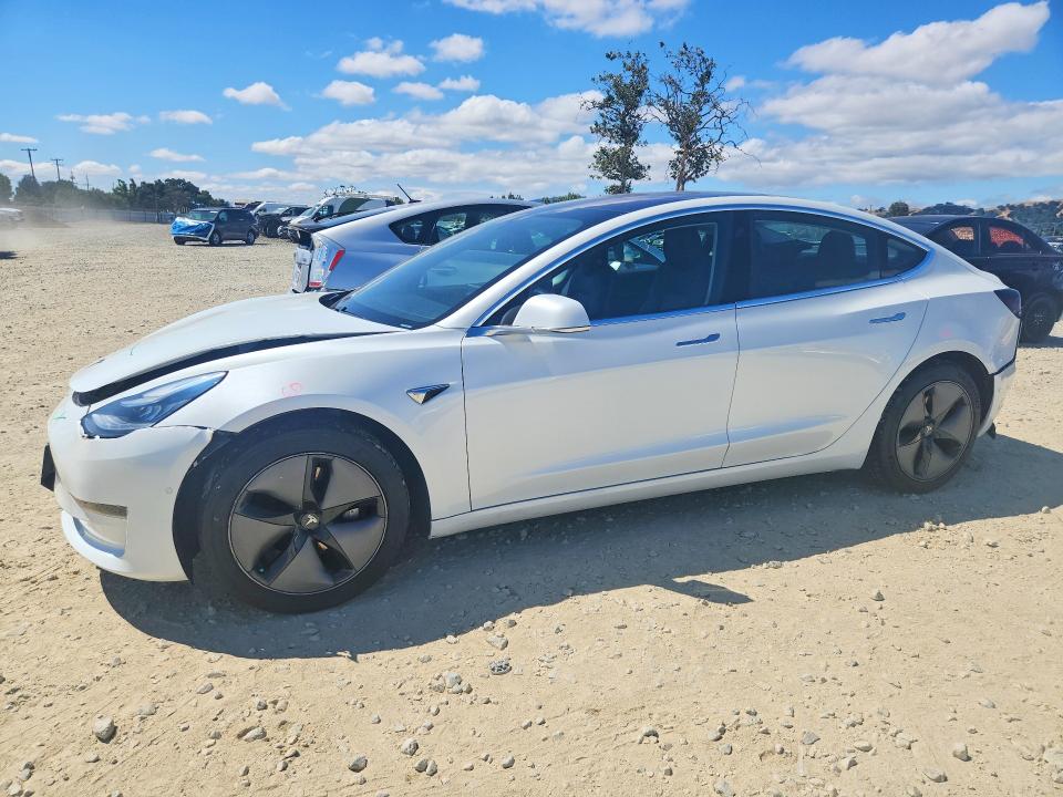 Продажа на аукционе авто 2018 Tesla Model 3, vin: 5YJ3E1EA3JF162097, номер лота: 56869186
