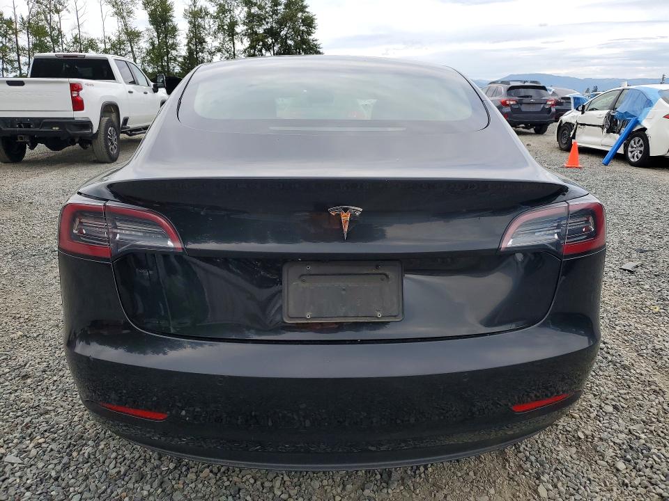 2022 Tesla Model 3 მანქანა იყიდება აუქციონზე, vin: 5YJ3E1EA2NF304476, აუქციონის ნომერი: 56161536