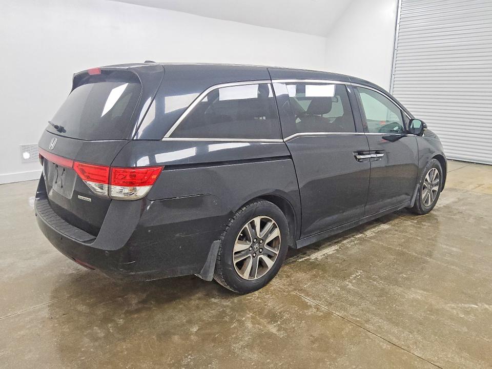 56401286 :رقم المزاد ، 5FNRL5H90FB102746 vin ، 2015 Honda Odyssey مزاد بيع