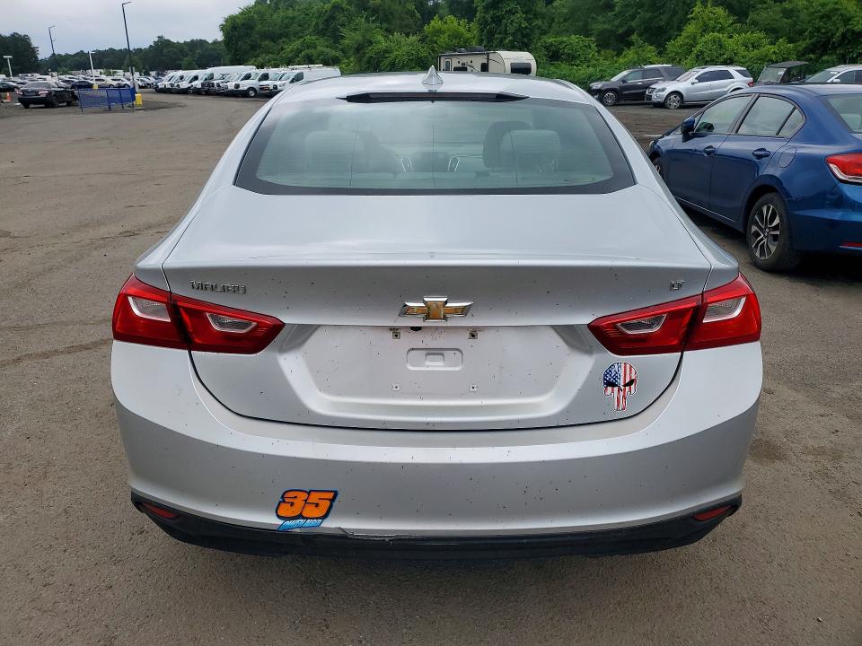 59001756 :رقم المزاد ، 1G1ZE5ST2HF274301 vin ، 2017 Chevrolet Malibu مزاد بيع