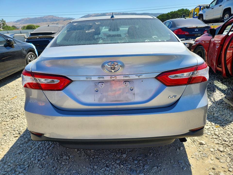 2019 Toyota Camry მანქანა იყიდება აუქციონზე, vin: 4T1B11HK1KU195986, აუქციონის ნომერი: 57891296