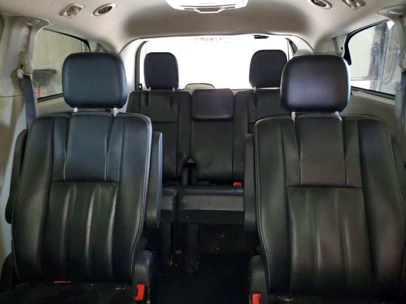 57245596 :رقم المزاد ، 2C4RC1BG8FR637831 vin ، 2015 Chrysler Town & Country مزاد بيع