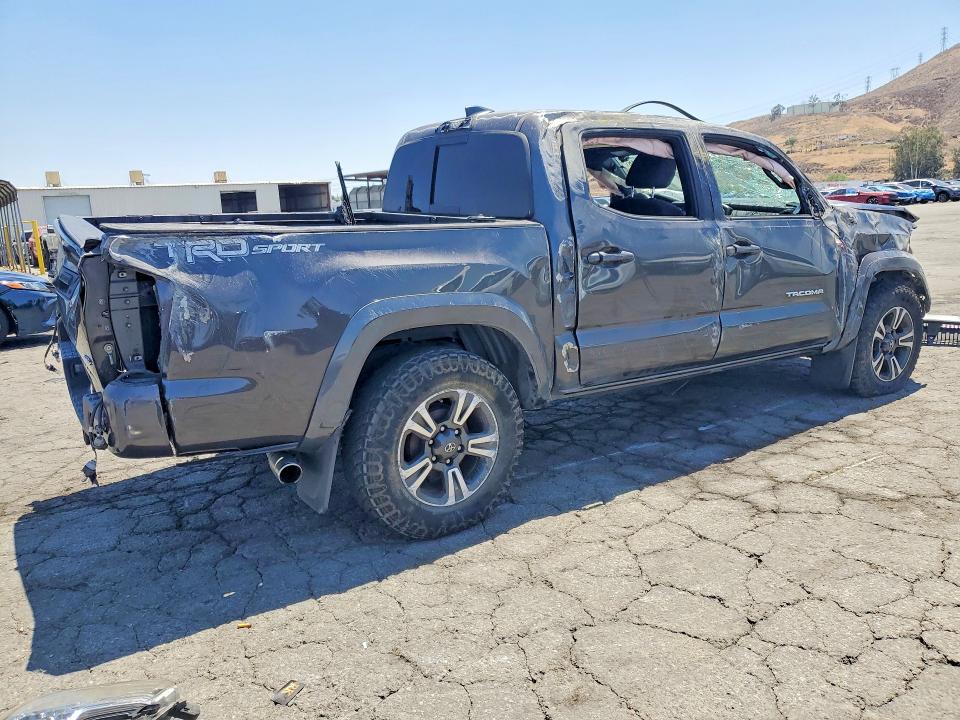 55190516 :رقم المزاد ، 3TMAZ5CN1HM051983 vin ، 2017 Toyota Tacoma مزاد بيع