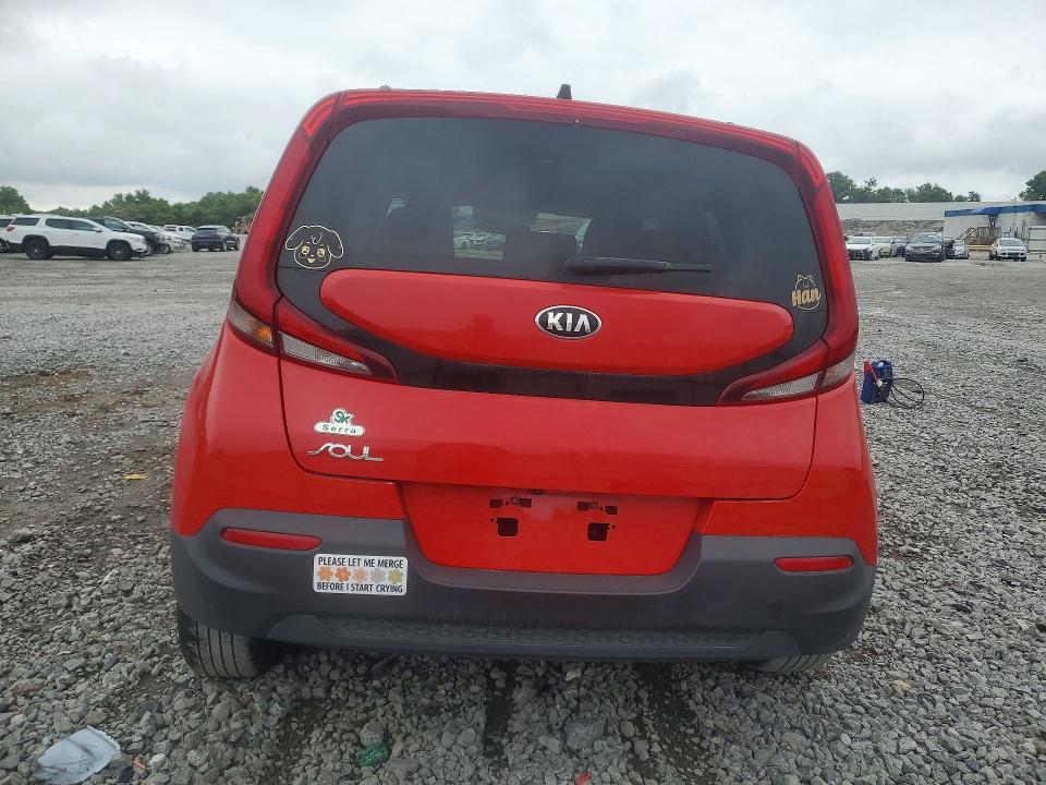 2021 Kia Soul მანქანა იყიდება აუქციონზე, vin: KNDJ23AU4M7737068, აუქციონის ნომერი: 57630446
