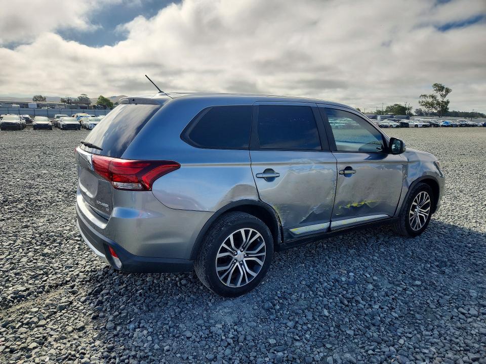 56514536 :رقم المزاد ، JA4AD3A30GZ006156 vin ، 2016 Mitsubishi Outlander مزاد بيع