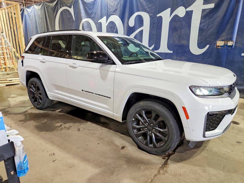Продажа на аукционе авто 2026 Jeep Grand Cherokee, vin: 1C4RJHBRXTC260326, номер лота: 56357726