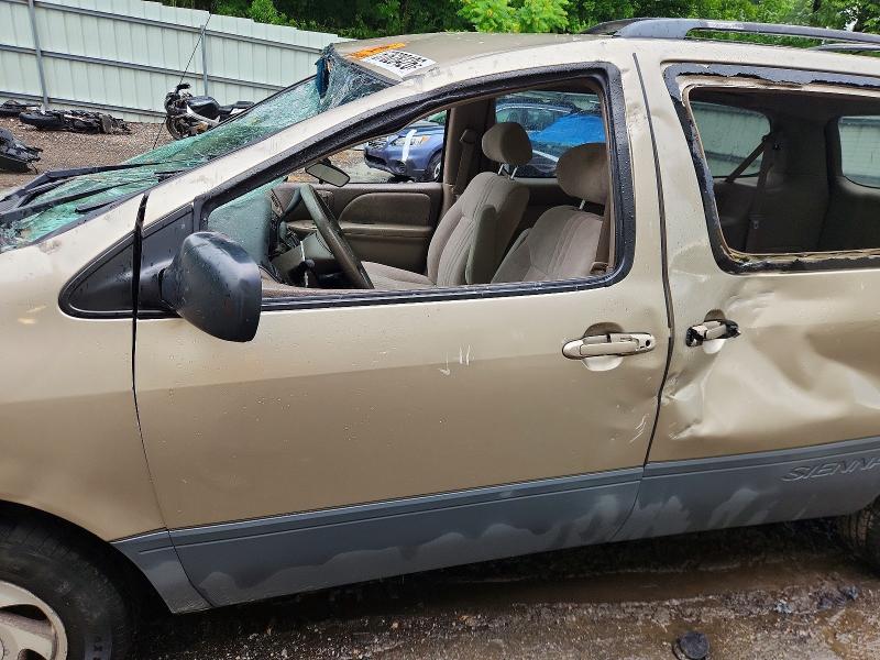 Aukcja sprzedaży 2000 Toyota Sienna, vin: 4T3ZF13C9YU289338, numer aukcji: 57628426