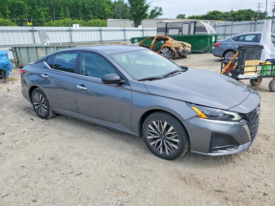 56692776 :رقم المزاد ، 1N4BL4DV9SN388791 vin ، 2025 Nissan Altima مزاد بيع