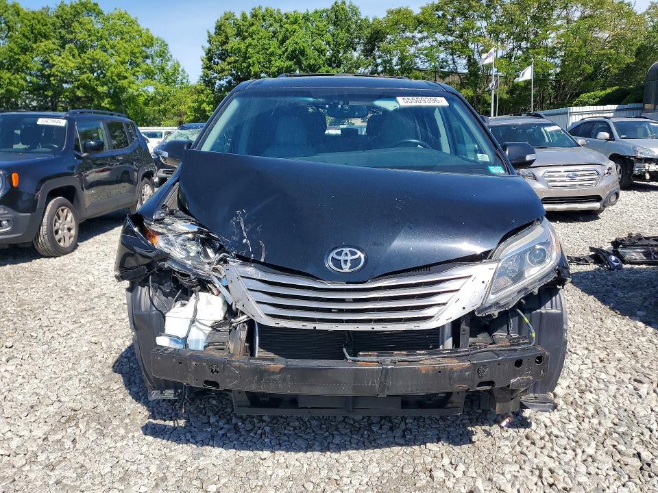 Продажа на аукционе авто 2017 Toyota Sienna, vin: 5TDDZ3DC8HS155322, номер лота: 55509396