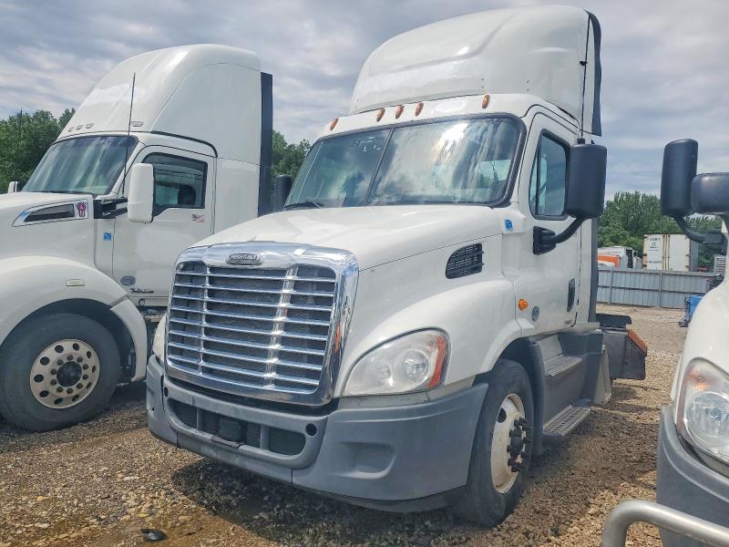Продаж на аукціоні авто 2016 Freightliner Cascadia 113, vin: 3AKBGADV6GSHB2548, номер лоту: 54516656