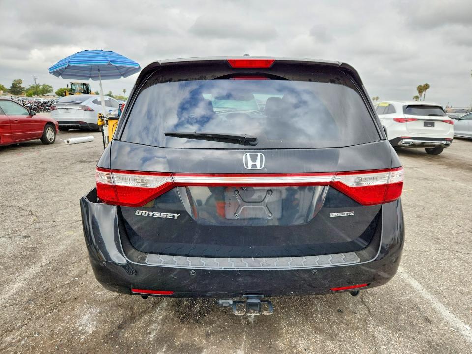 59003416 :رقم المزاد ، 5FNRL5H95BB049116 vin ، 2011 Honda Odyssey مزاد بيع