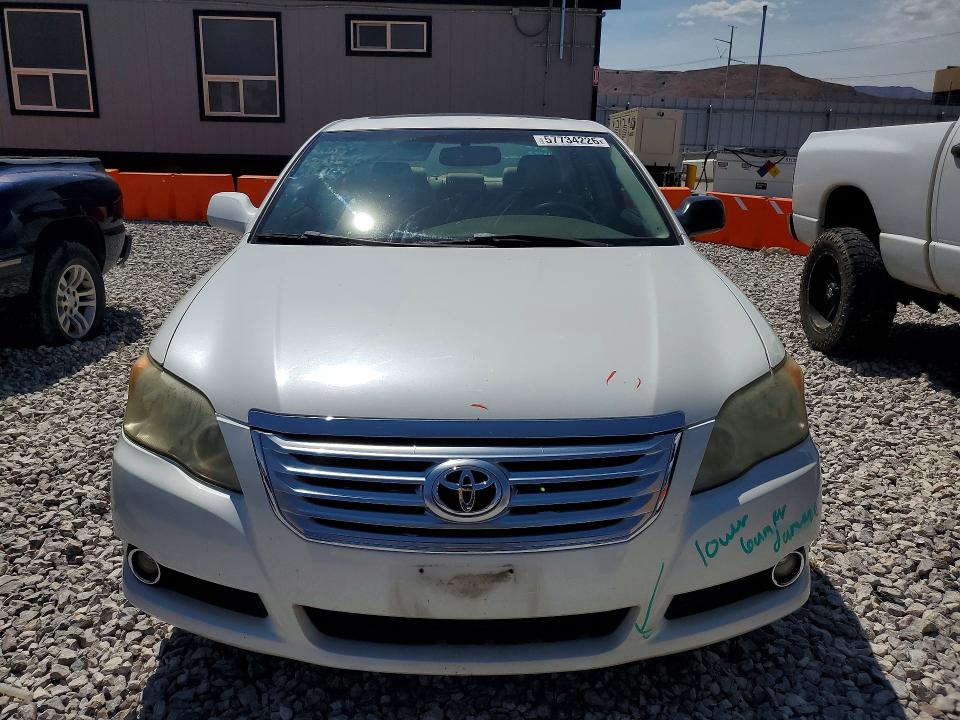 57734226 :رقم المزاد ، 4T1BK36B68U282500 vin ، 2008 Toyota Avalon مزاد بيع