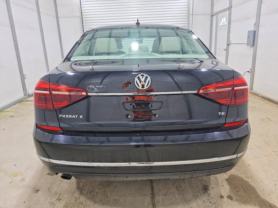 2017 Volkswagen Passat მანქანა იყიდება აუქციონზე, vin: 1VWAT7A39HC083075, აუქციონის ნომერი: 55353086
