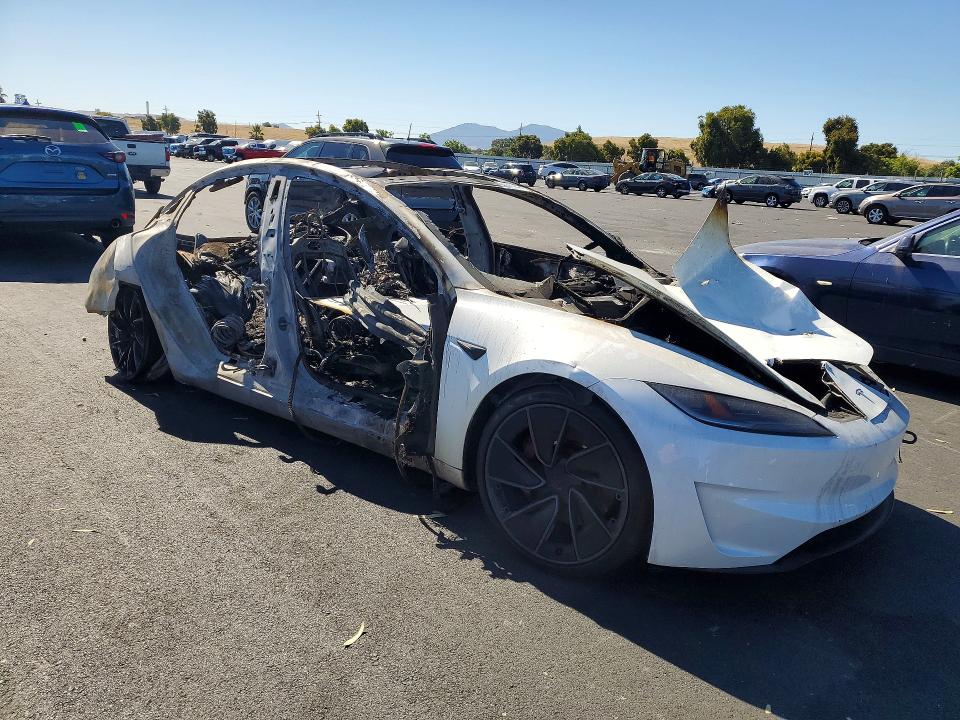 2025 Tesla Model 3 მანქანა იყიდება აუქციონზე, vin: 5YJ3E1ET1SF966501, აუქციონის ნომერი: 57018916