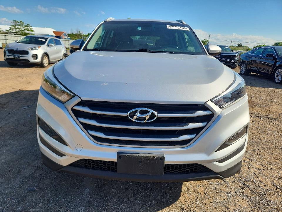 2017 Hyundai Tucson მანქანა იყიდება აუქციონზე, vin: KM8J3CA43HU529277, აუქციონის ნომერი: 52586186