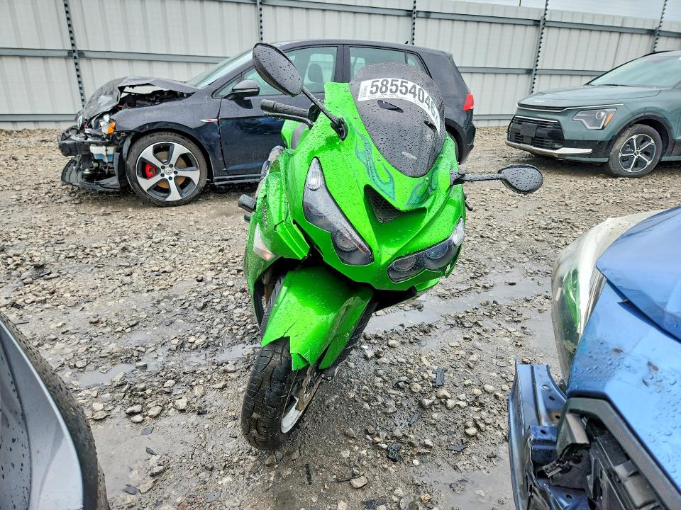 58554046 :رقم المزاد ، JKBZXNE12CA004735 vin ، 2012 Kawasaki Zx1400 مزاد بيع