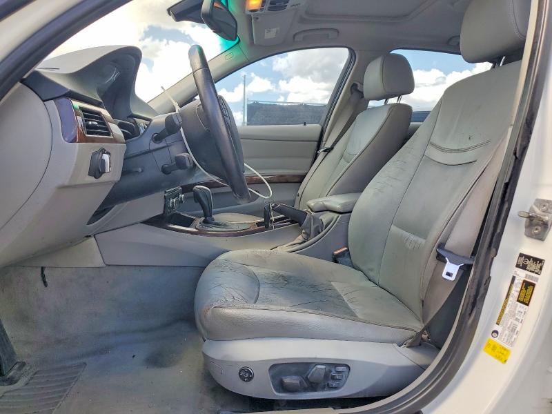 56331516 :رقم المزاد ، WBAPH7C54BE674517 vin ، 2011 Bmw 328 مزاد بيع
