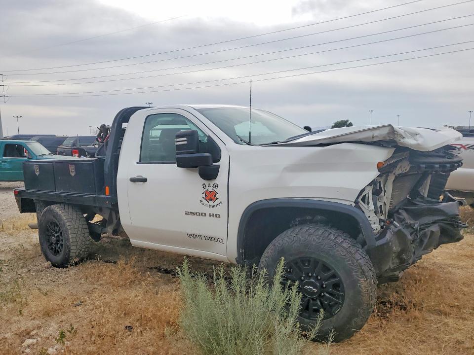 58966166 :رقم المزاد ، 1GB3YLE71MF230599 vin ، 2021 Chevrolet Silverado مزاد بيع